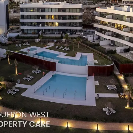 Higueron West Collection - The Poolview Terrace By Hwpc Apartamento