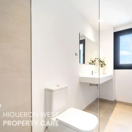 Higueron West Collection - The Poolview Terrace By Hwpc דירה *