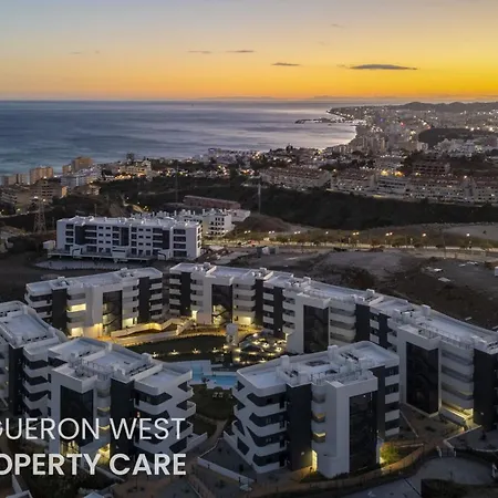 Higueron West Collection - The Poolview Terrace By Hwpc Fuengirola