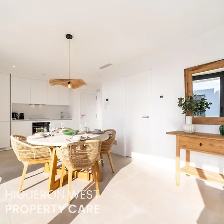 Higueron West Collection - The Poolview Terrace By Hwpc Apartamento *