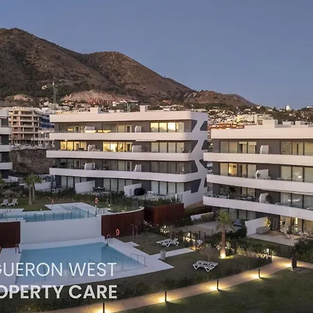 公寓 Higueron West Collection - The Poolview Terrace By Hwpc *