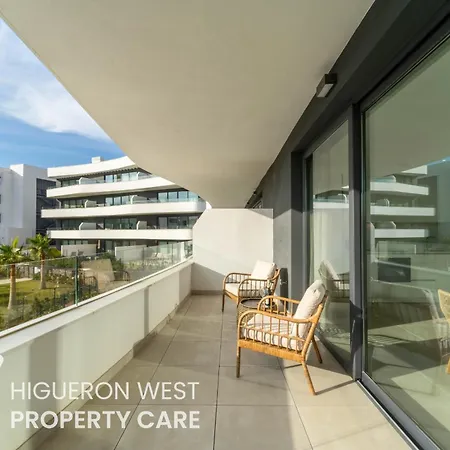 Higueron West Collection - The Poolview Terrace By Hwpc Apartmán