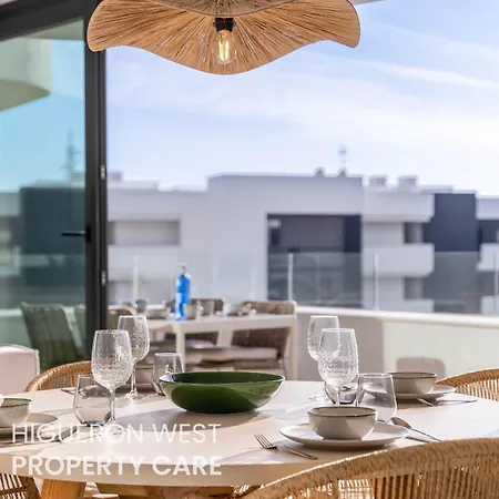 Higueron West Collection - The Poolview Terrace By Hwpc Apartmán *